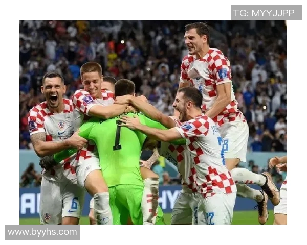 方格纸上的足球传奇：用方格画笔勾勒球星风采与比赛瞬间