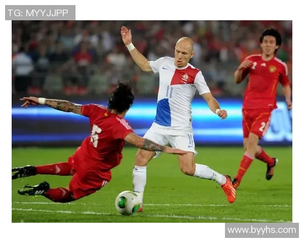 当球星在绿茵场深情接吻时爱与足球交织成热血青春物语